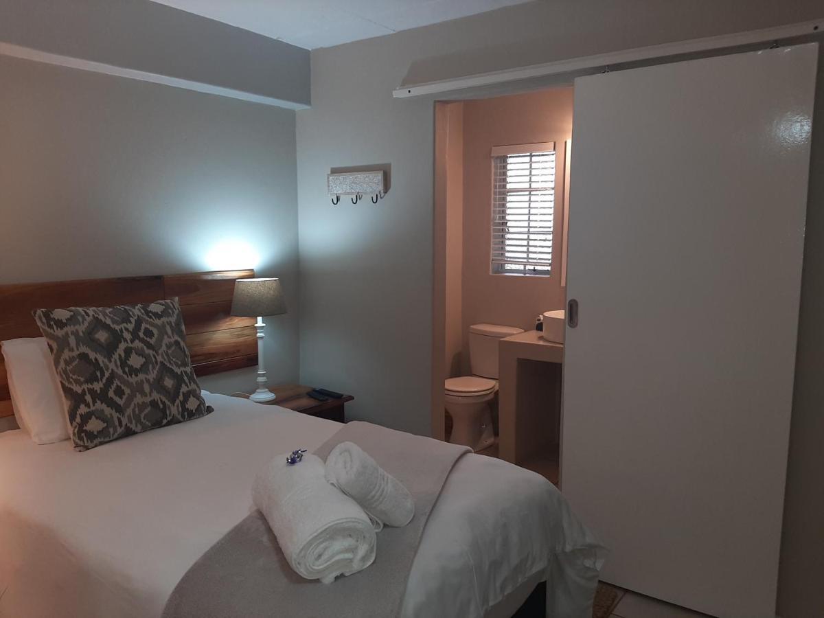 St George'S Guest House Тзанеен Экстерьер фото